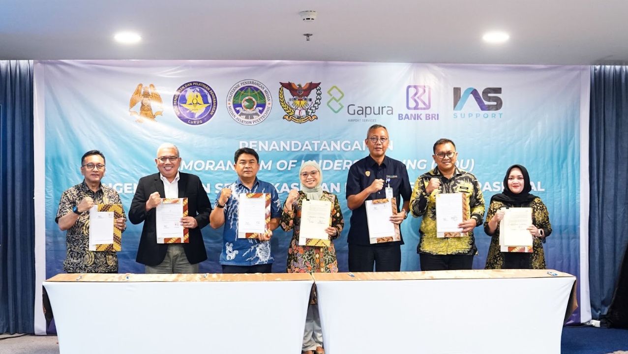 Sinergi Penguatan Kompetensi Operasional: IAS Support, Lembaga Pendidikan, dan Bank BRI Tandatangani MoU Pengembangan Sertifikasi dan Kompetensi Operasional